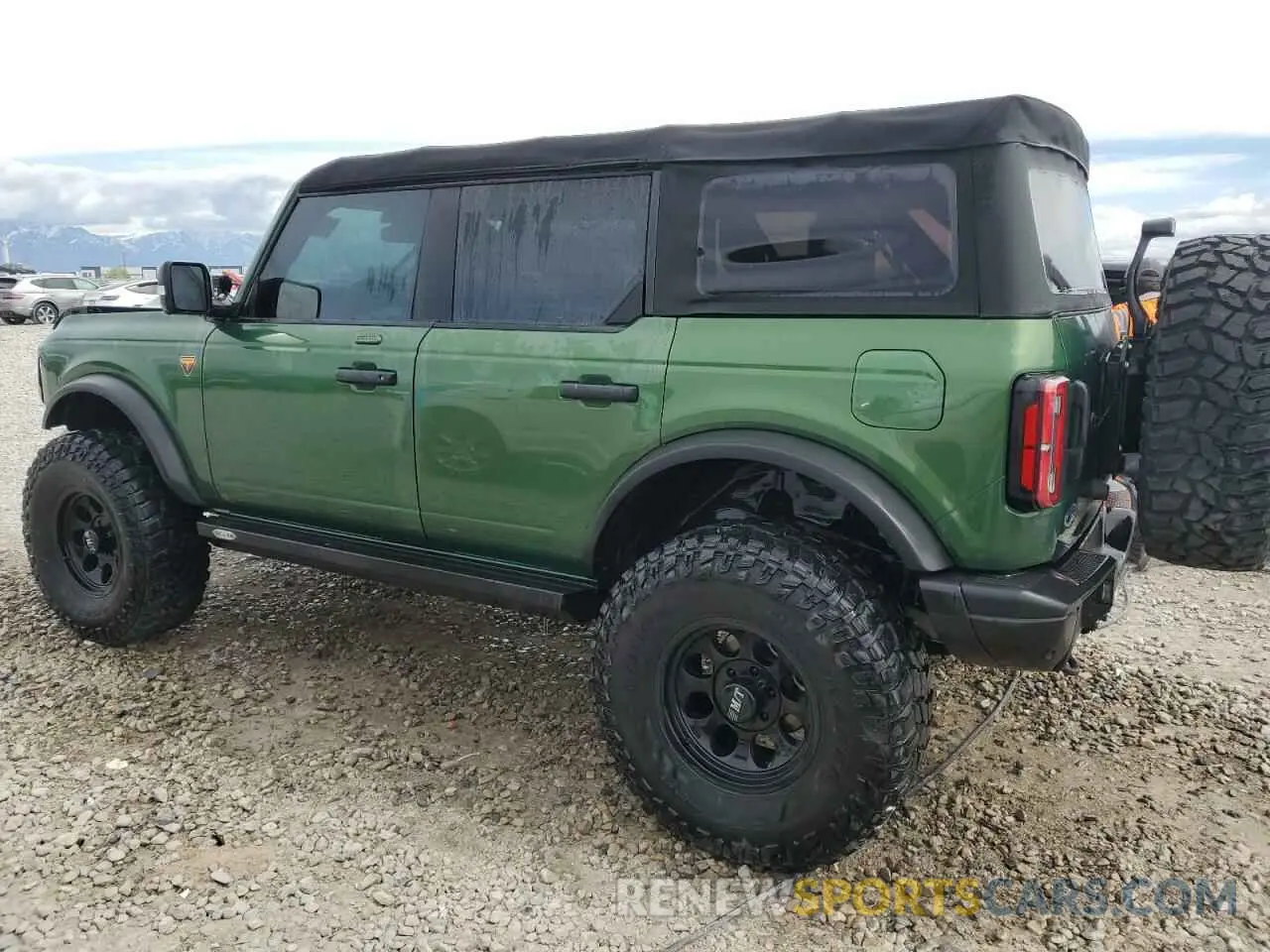2 Photograph of a damaged car 1FMEE5DHXNLB66340 FORD BRONCO 2022