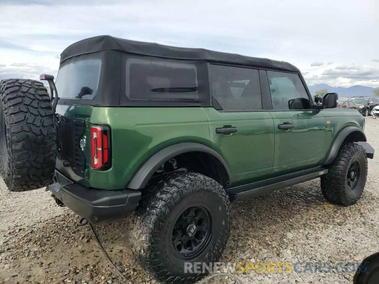 3 Photograph of a damaged car 1FMEE5DHXNLB66340 FORD BRONCO 2022