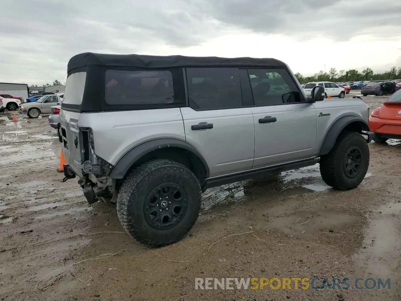 3 Photograph of a damaged car 1FMEE5DP0NLA72068 FORD BRONCO 2022
