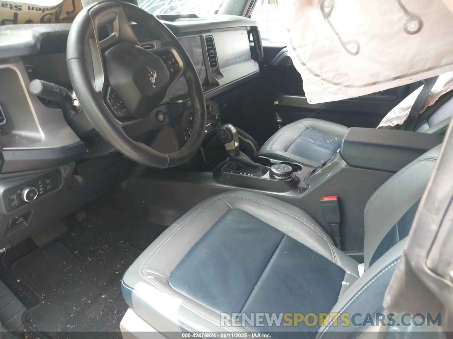 5 Photograph of a damaged car 1FMEE5DP1NLA79367 FORD BRONCO 2022
