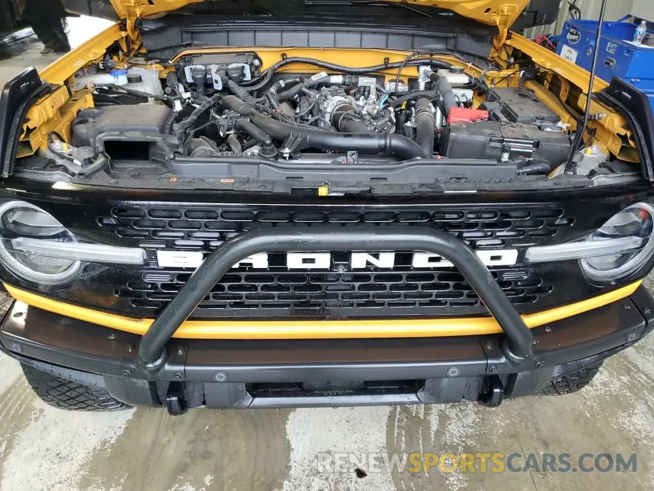 12 Photograph of a damaged car 1FMEE5DP1NLA92717 FORD BRONCO 2022