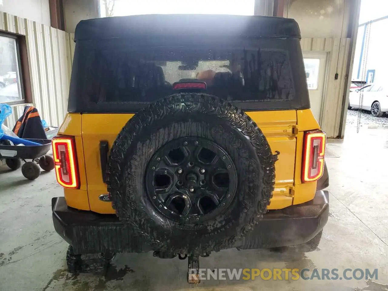 6 Photograph of a damaged car 1FMEE5DP1NLA92717 FORD BRONCO 2022