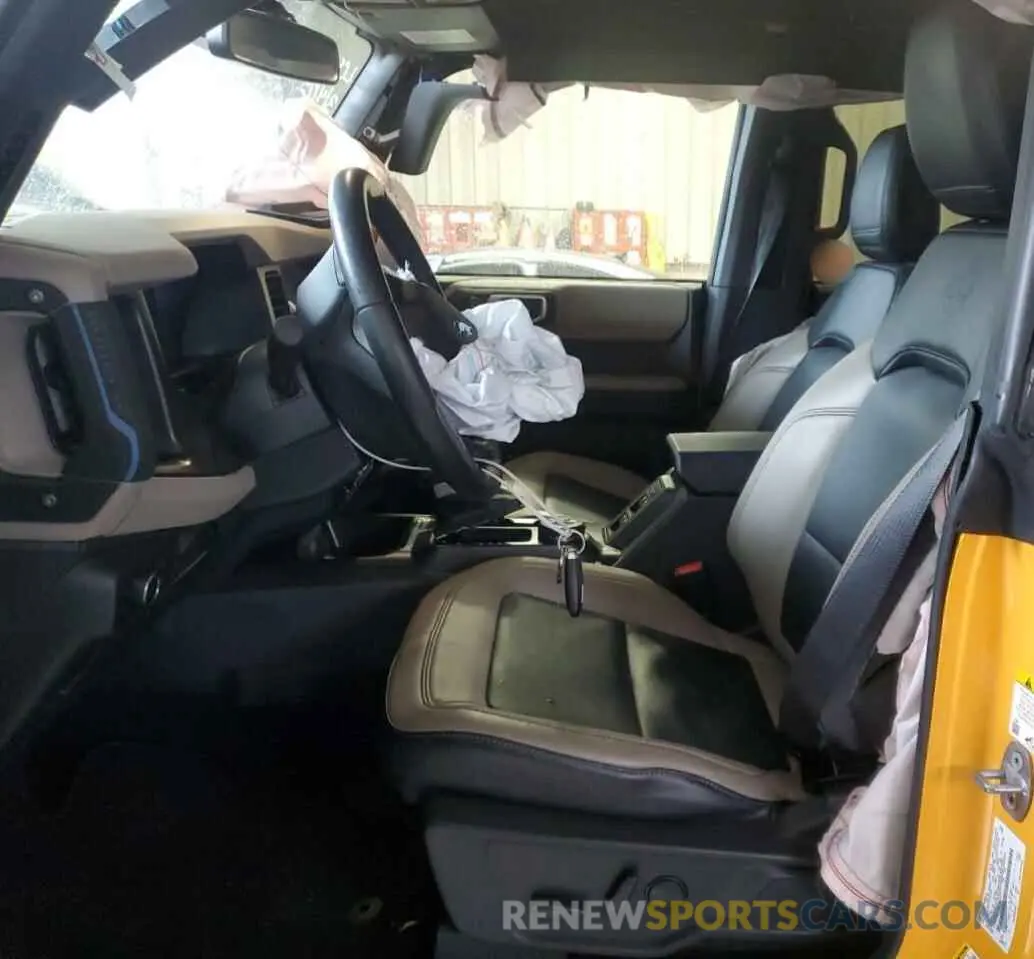 7 Photograph of a damaged car 1FMEE5DP1NLA92717 FORD BRONCO 2022