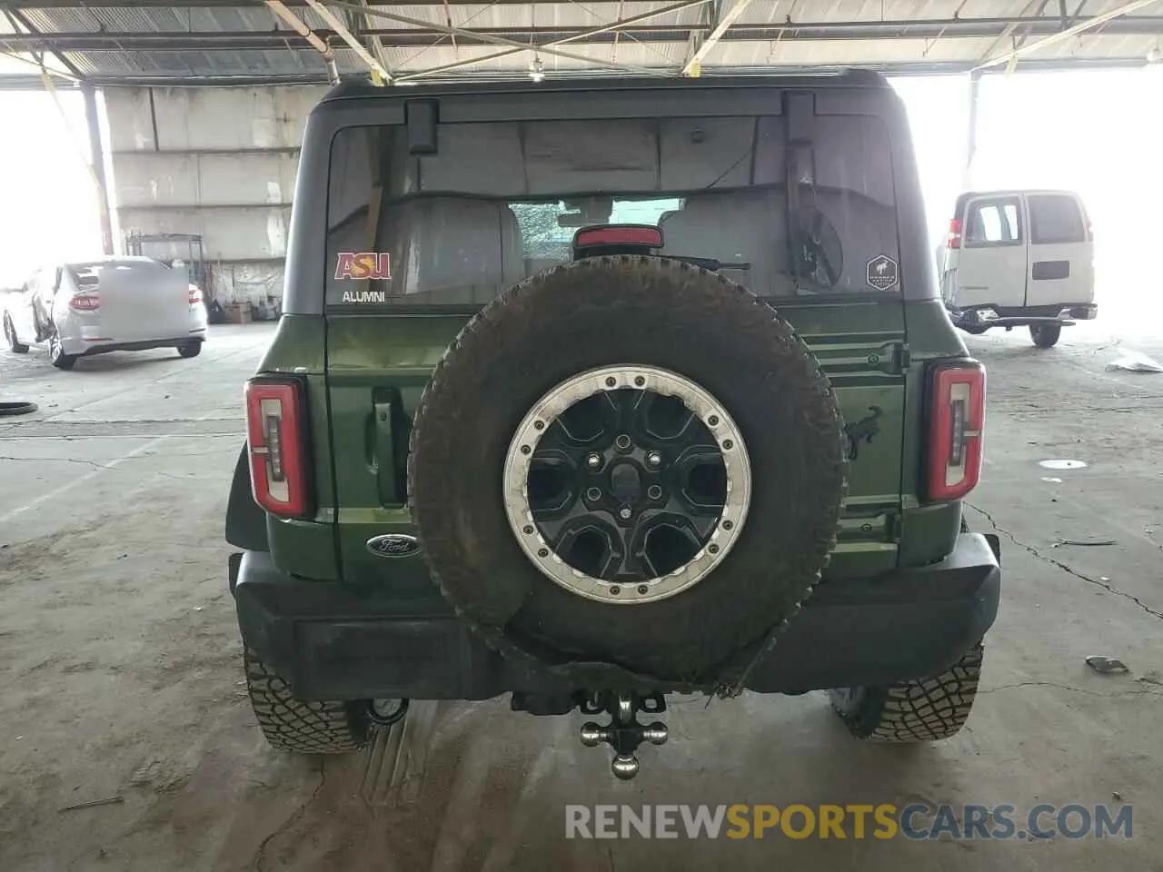 6 Photograph of a damaged car 1FMEE5DP3NLB22400 FORD BRONCO 2022