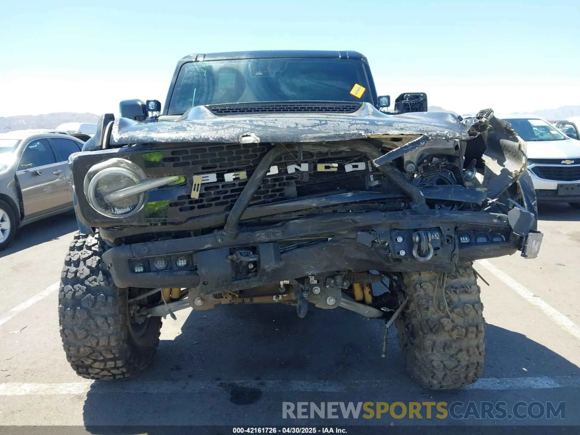 11 Photograph of a damaged car 1FMEE5DP3NLB22834 FORD BRONCO 2022