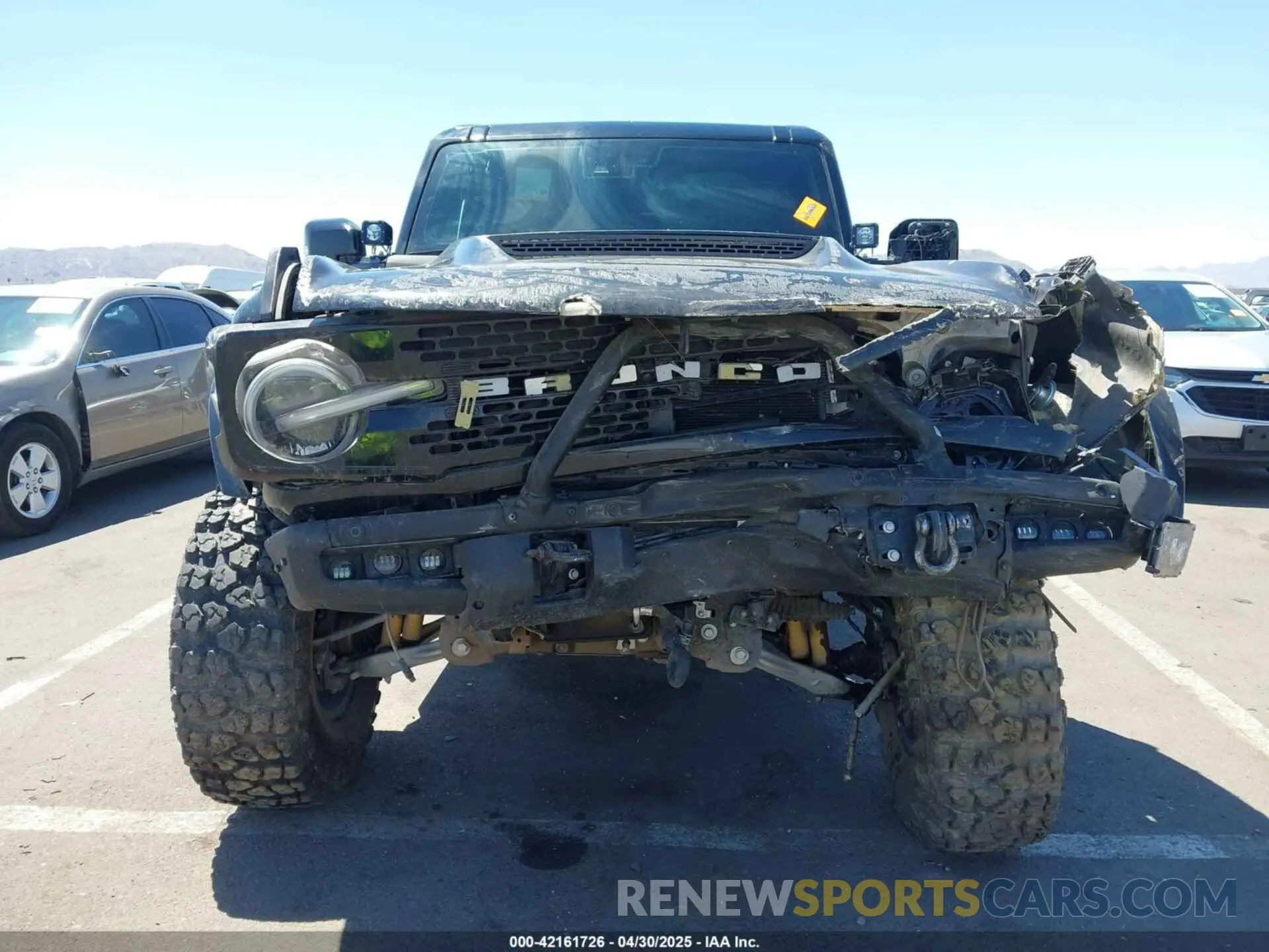 6 Photograph of a damaged car 1FMEE5DP3NLB22834 FORD BRONCO 2022