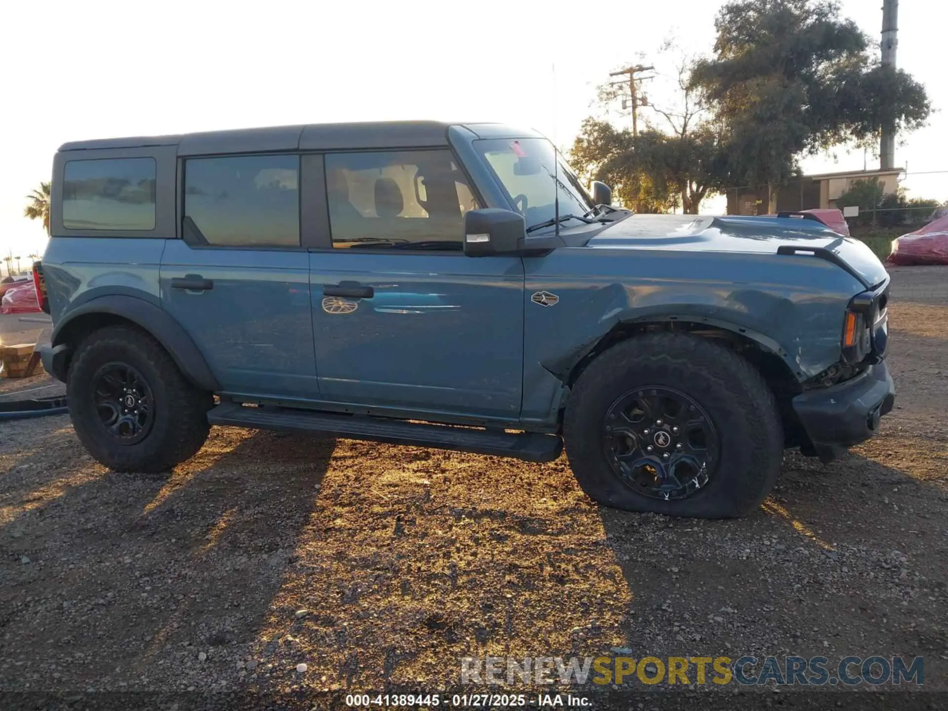 14 Photograph of a damaged car 1FMEE5DP3NLB22848 FORD BRONCO 2022