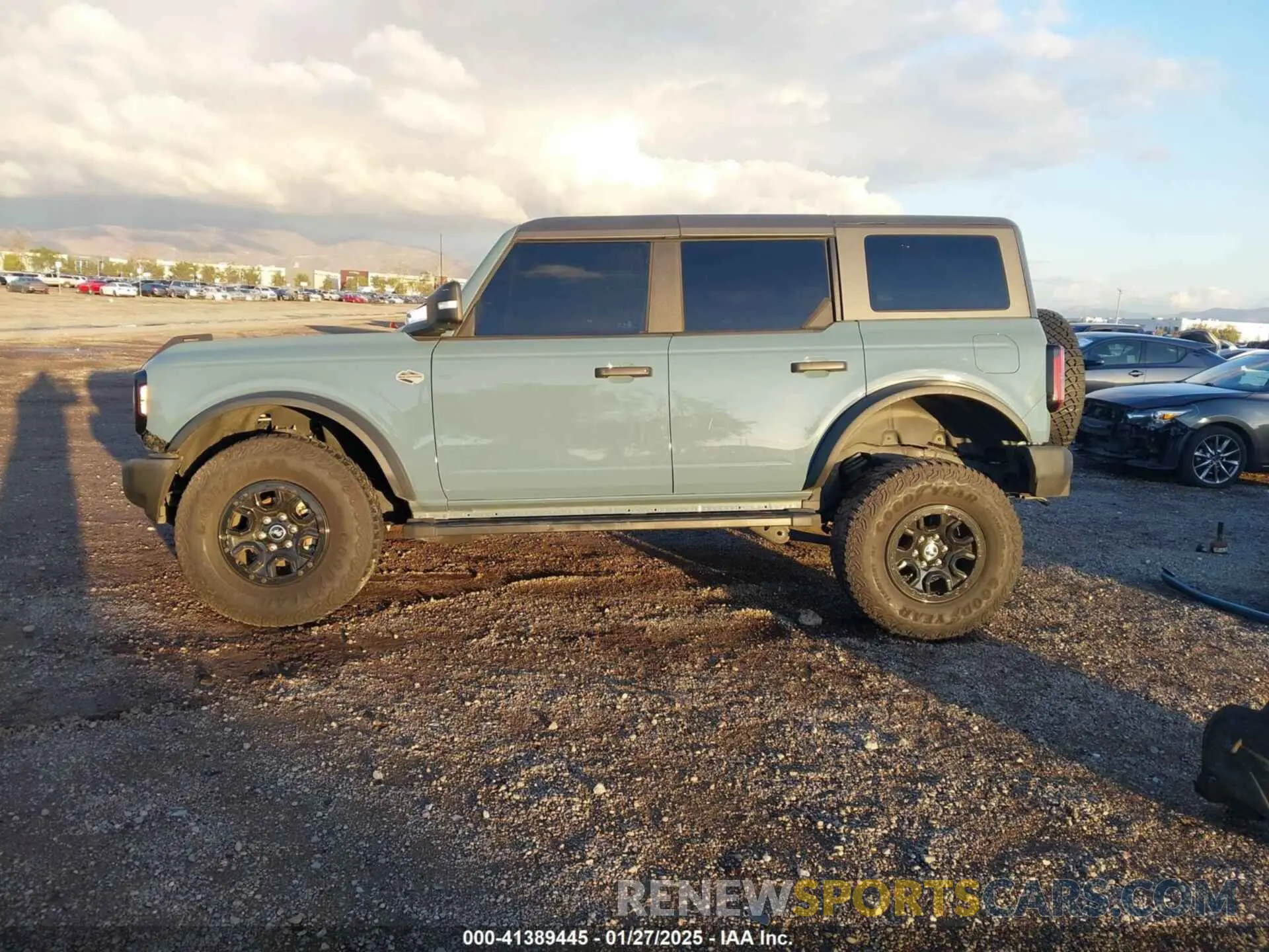 15 Photograph of a damaged car 1FMEE5DP3NLB22848 FORD BRONCO 2022