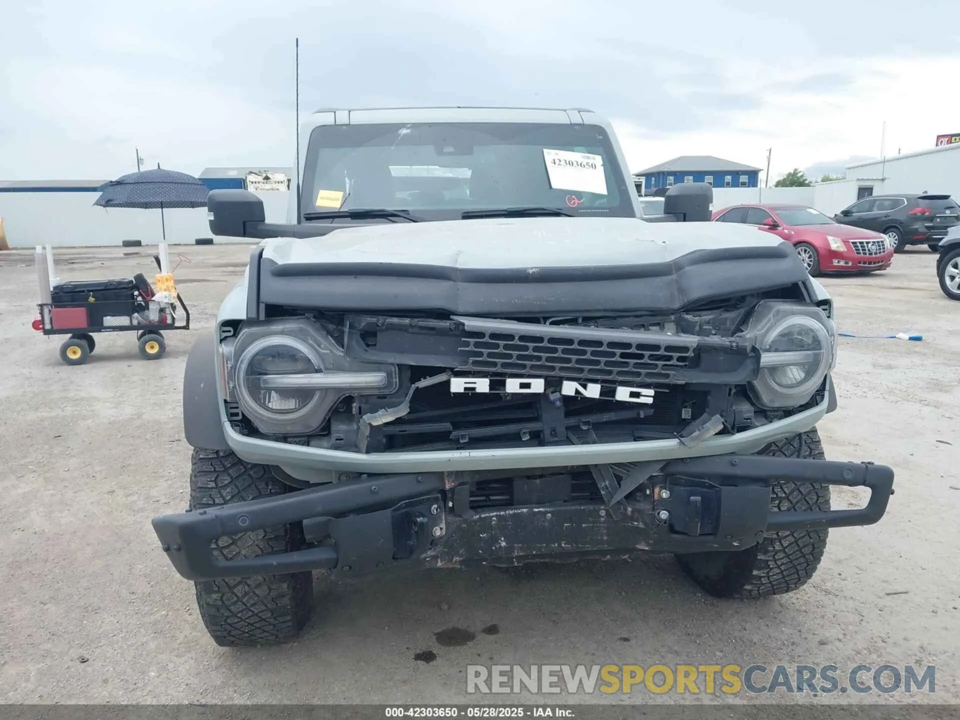 6 Photograph of a damaged car 1FMEE5DP3NLB31811 FORD BRONCO 2022