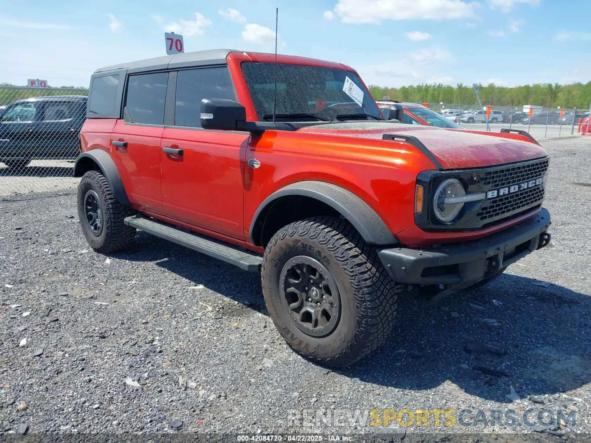 1 Photograph of a damaged car 1FMEE5DP3NLB42355 FORD BRONCO 2022
