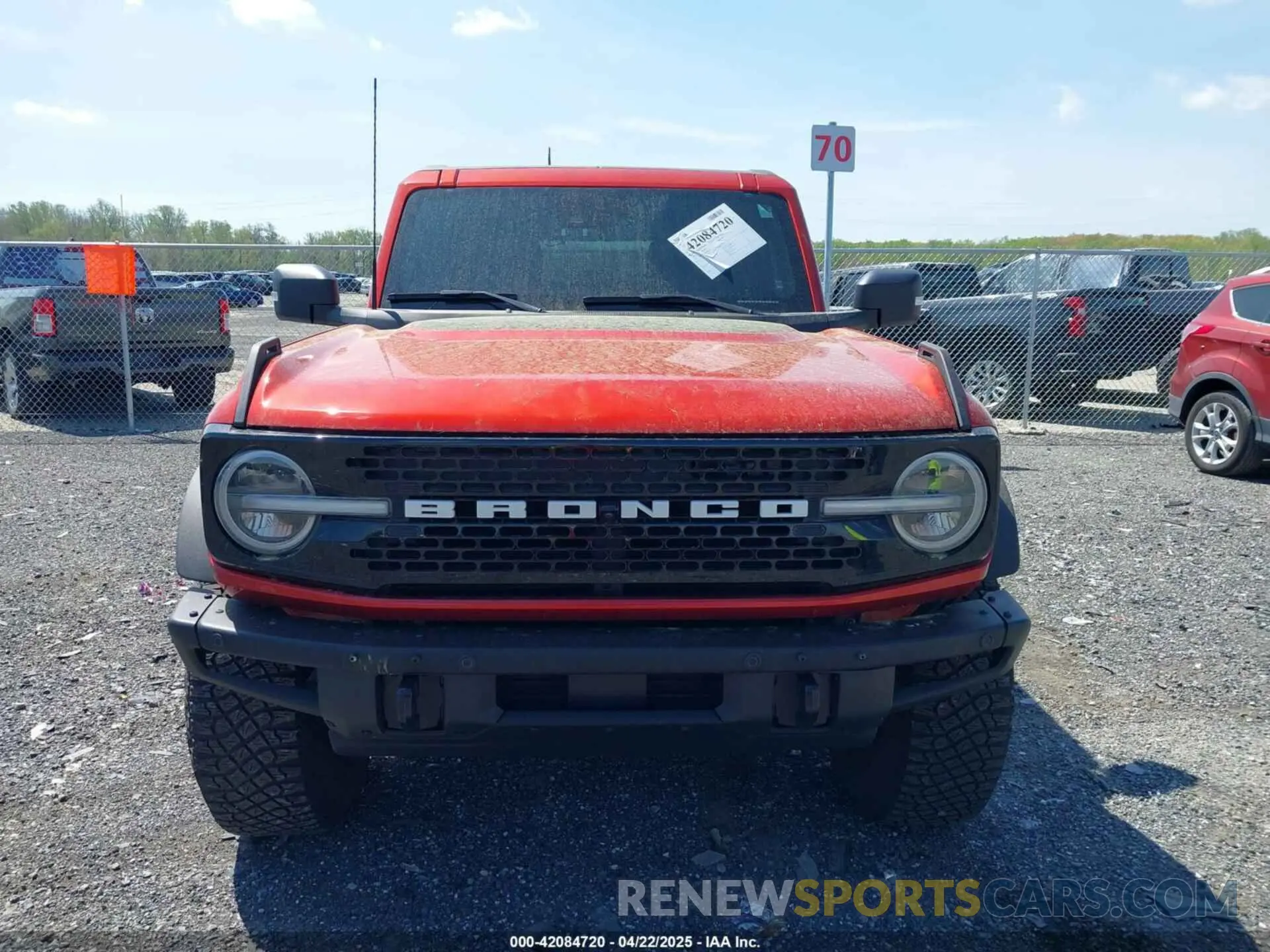 12 Photograph of a damaged car 1FMEE5DP3NLB42355 FORD BRONCO 2022