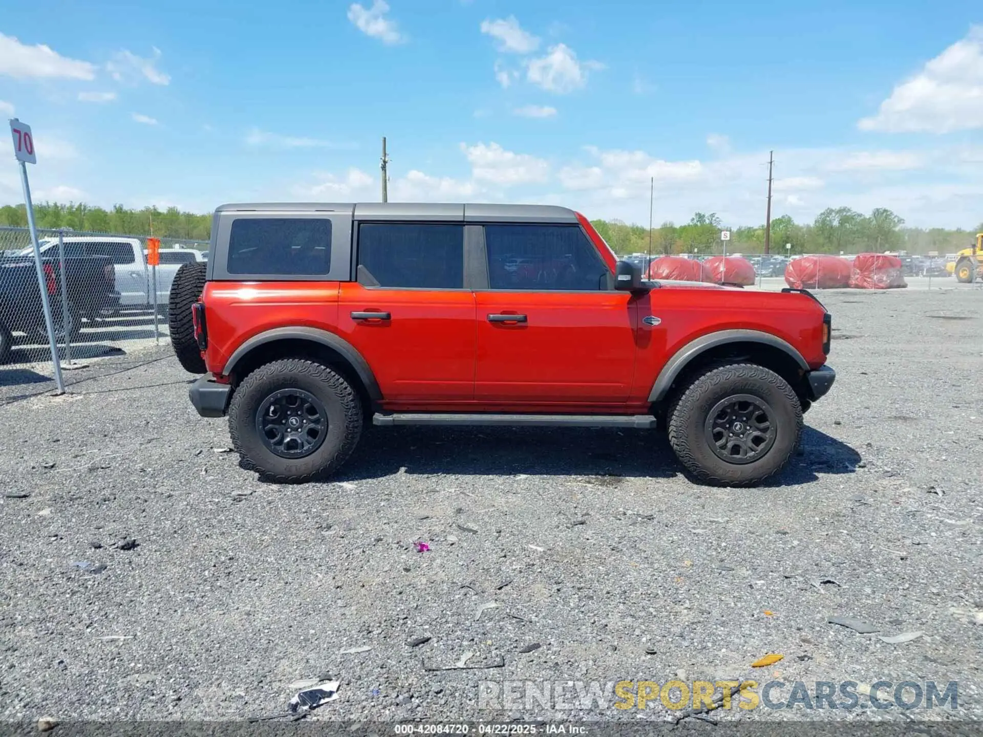 13 Photograph of a damaged car 1FMEE5DP3NLB42355 FORD BRONCO 2022