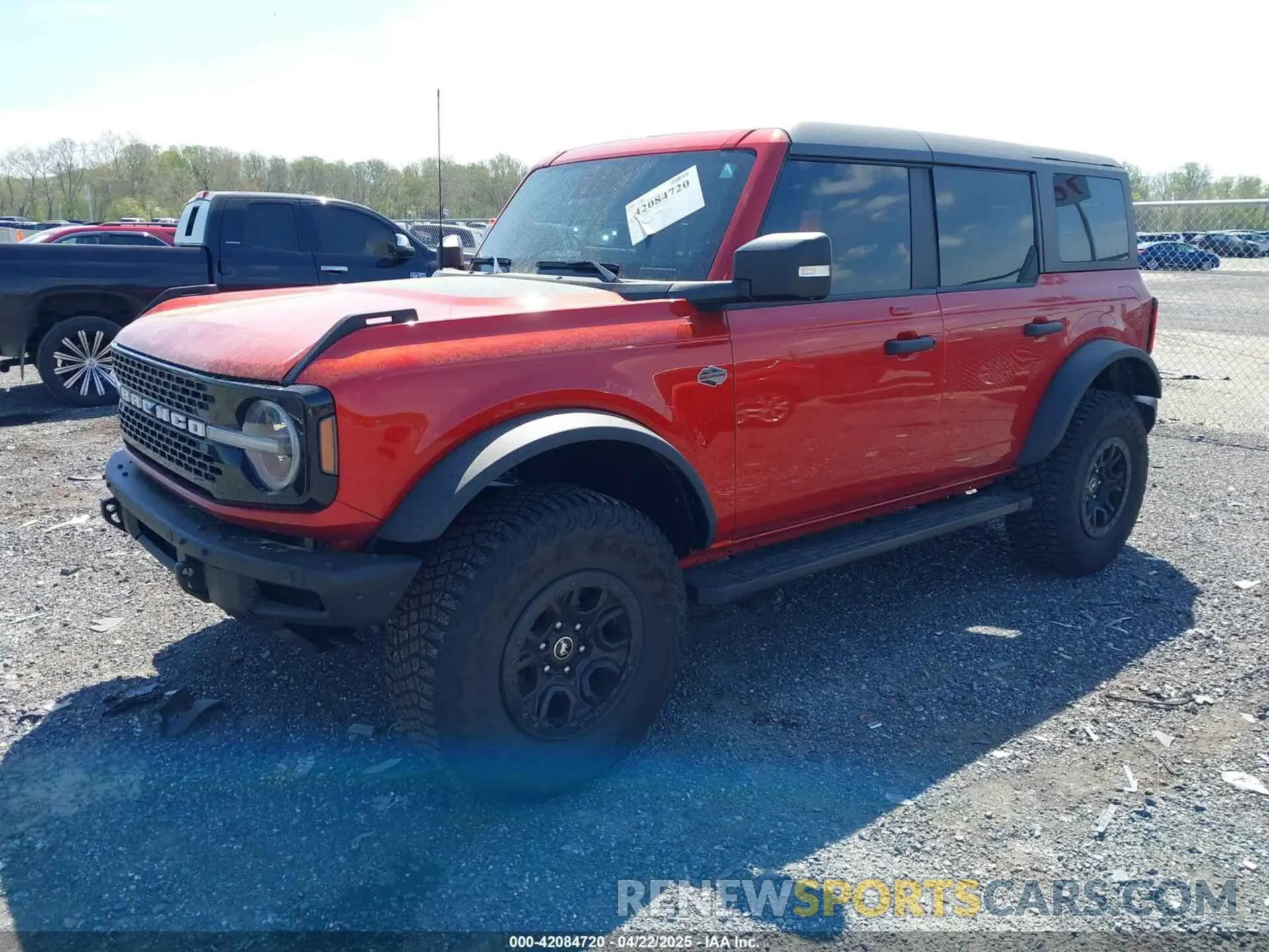2 Photograph of a damaged car 1FMEE5DP3NLB42355 FORD BRONCO 2022