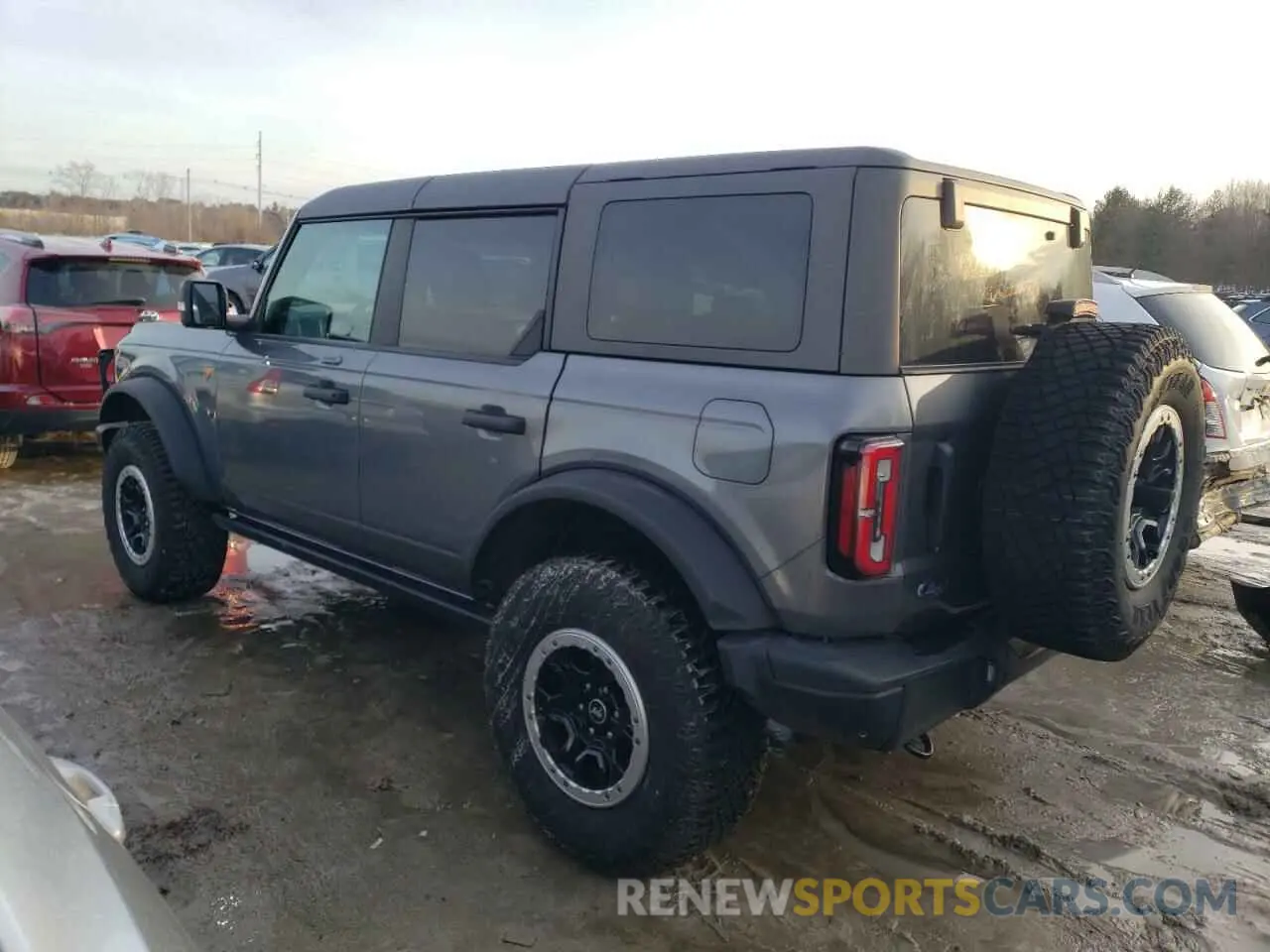2 Photograph of a damaged car 1FMEE5DP3NLB87781 FORD BRONCO 2022
