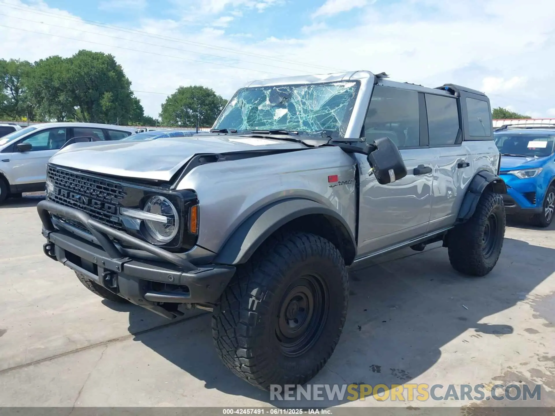 2 Photograph of a damaged car 1FMEE5DP4NLB43630 FORD BRONCO 2022