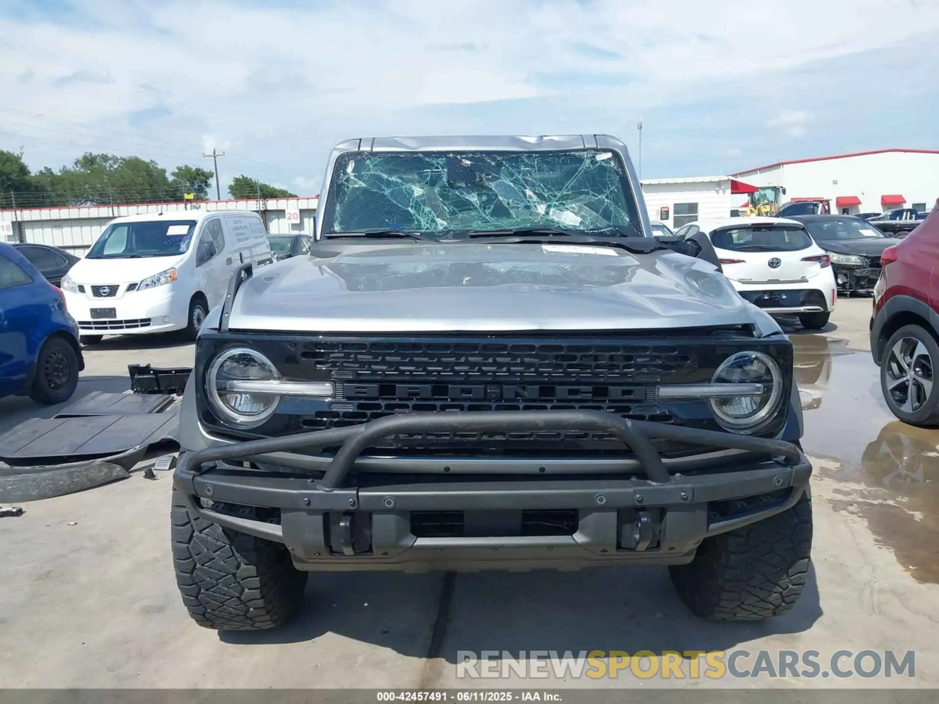 6 Photograph of a damaged car 1FMEE5DP4NLB43630 FORD BRONCO 2022