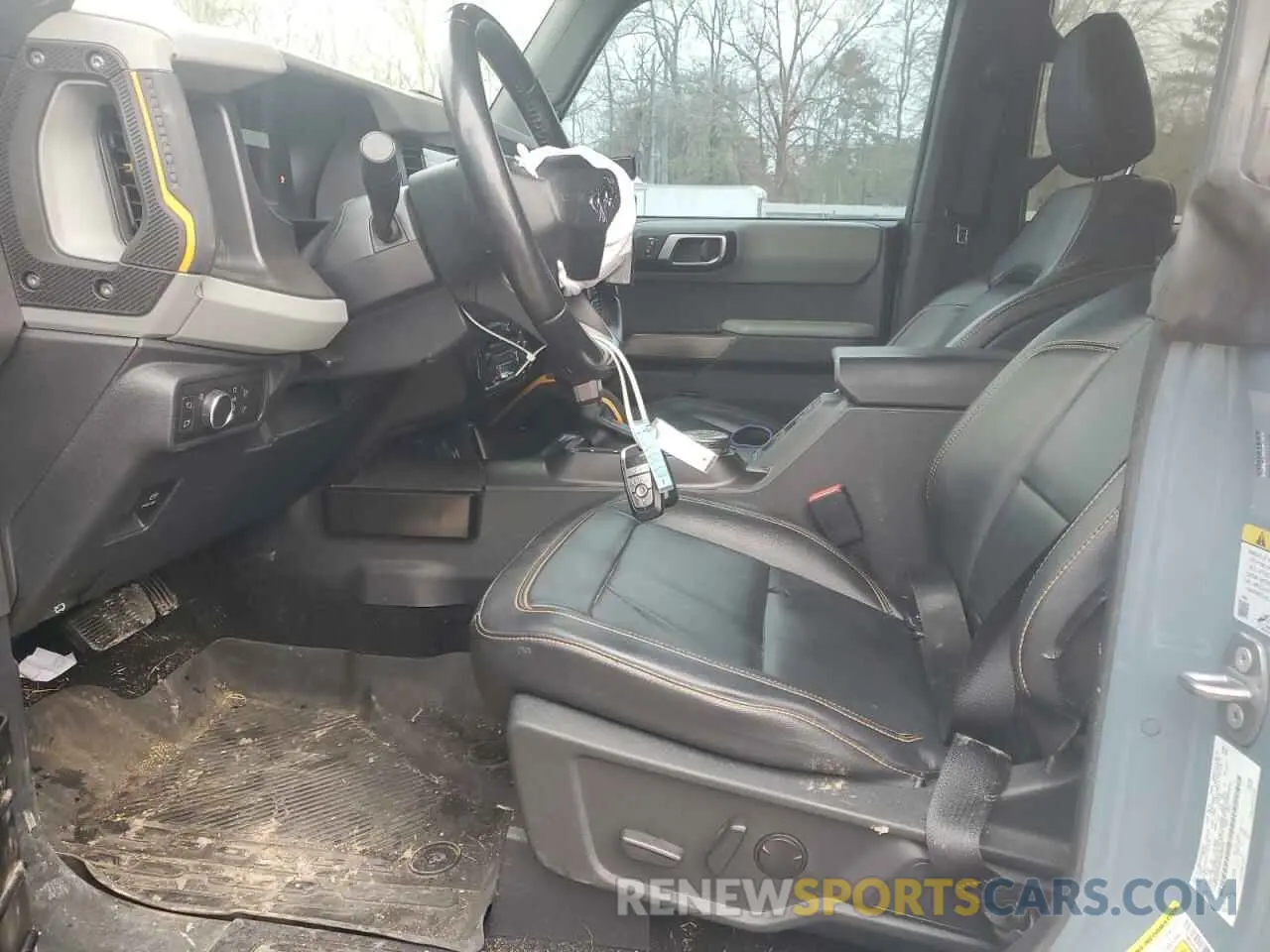 7 Photograph of a damaged car 1FMEE5DP4NLB49945 FORD BRONCO 2022