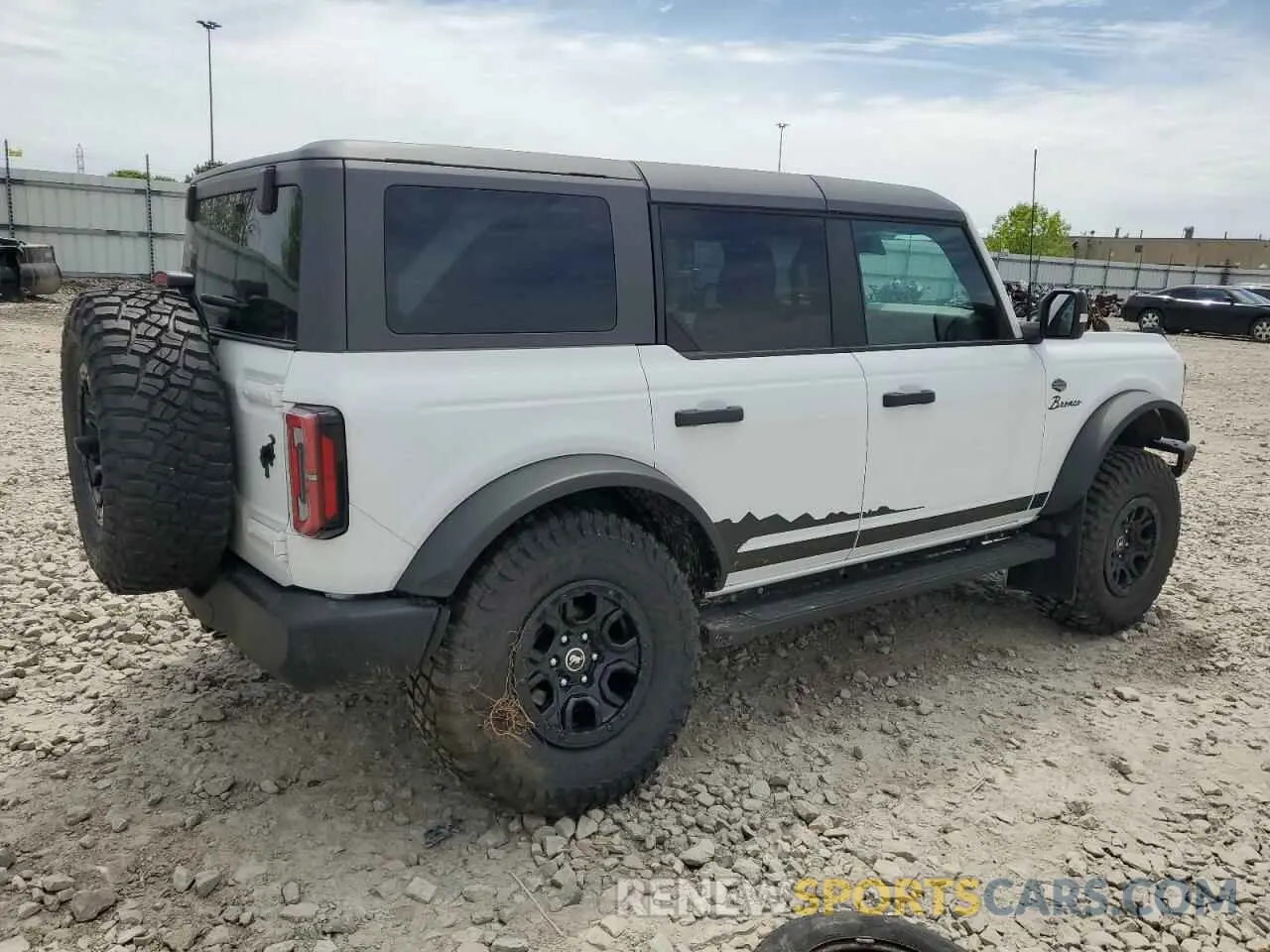 3 Photograph of a damaged car 1FMEE5DP4NLB67541 FORD BRONCO 2022