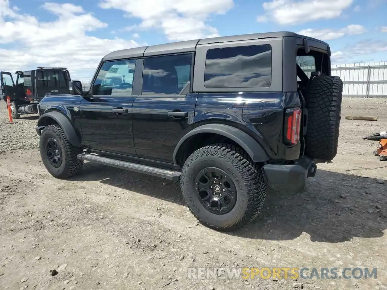 2 Photograph of a damaged car 1FMEE5DP4NLB67930 FORD BRONCO 2022