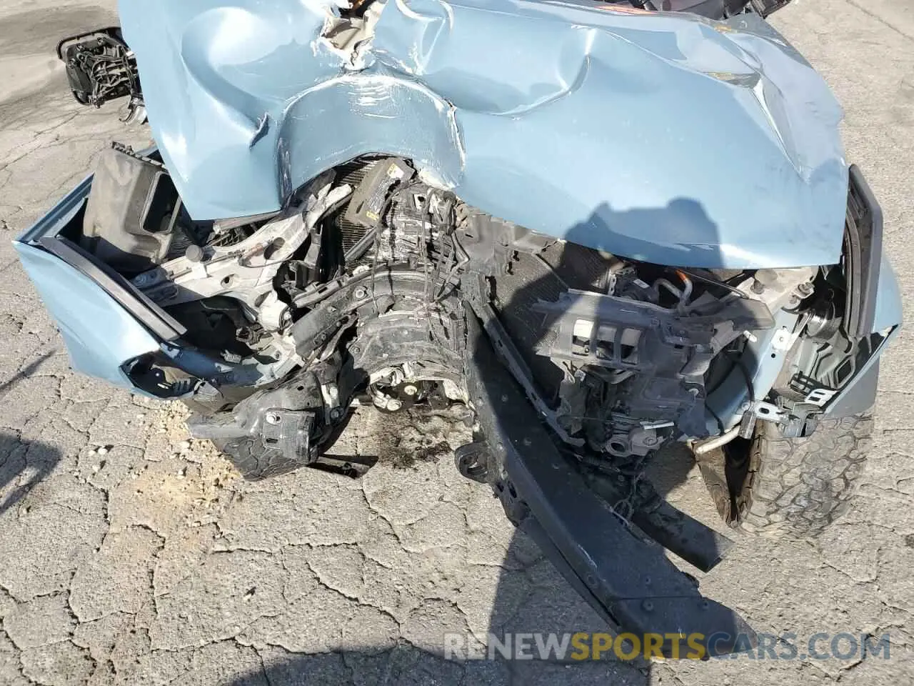 13 Photograph of a damaged car 1FMEE5DP4NLB75249 FORD BRONCO 2022