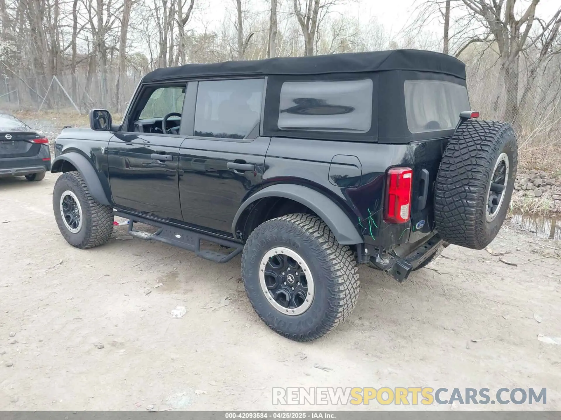 3 Photograph of a damaged car 1FMEE5DP5NLA79680 FORD BRONCO 2022