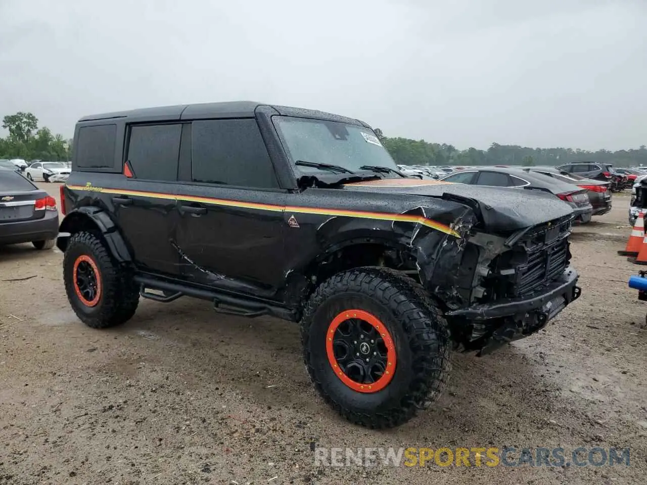4 Photograph of a damaged car 1FMEE5DP5NLB31700 FORD BRONCO 2022