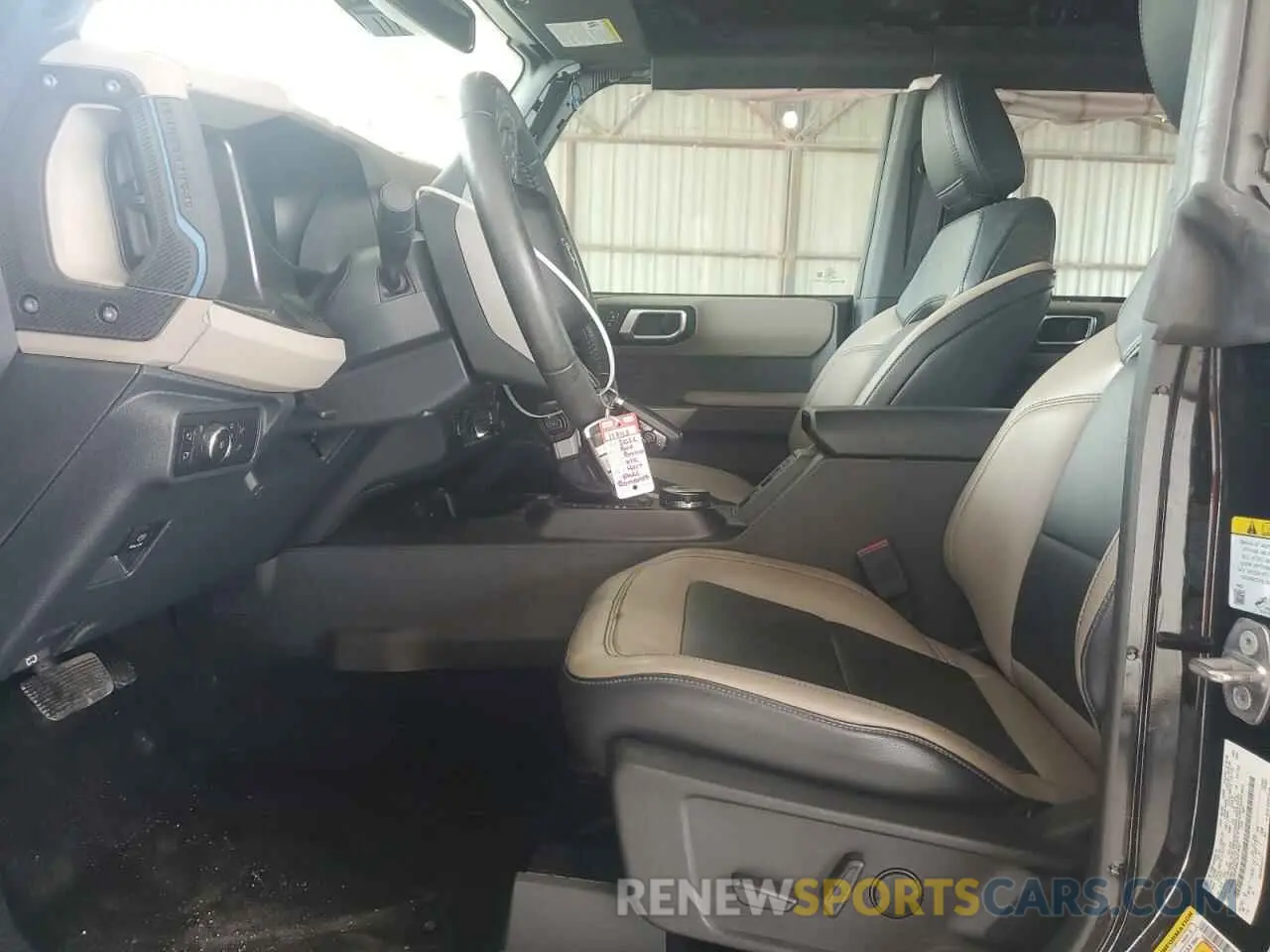 7 Photograph of a damaged car 1FMEE5DP5NLB41837 FORD BRONCO 2022