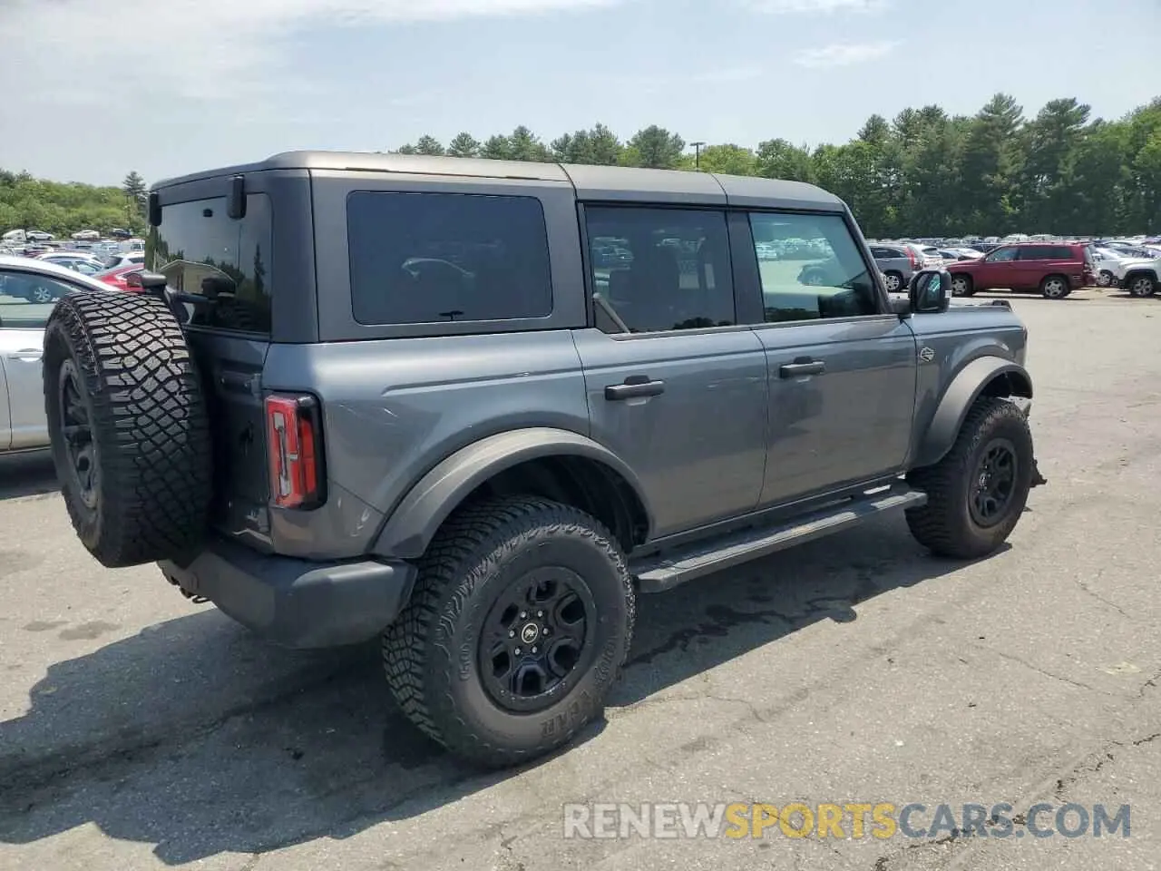 3 Photograph of a damaged car 1FMEE5DP6NLB28658 FORD BRONCO 2022