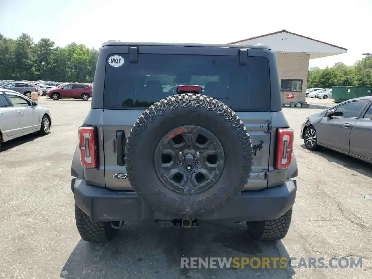 6 Photograph of a damaged car 1FMEE5DP6NLB28658 FORD BRONCO 2022