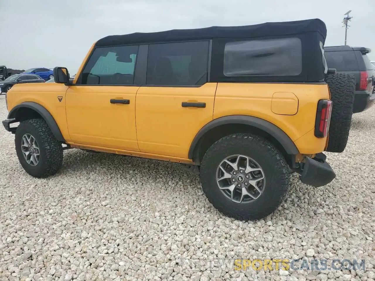 2 Photograph of a damaged car 1FMEE5DP6NLB66262 FORD BRONCO 2022