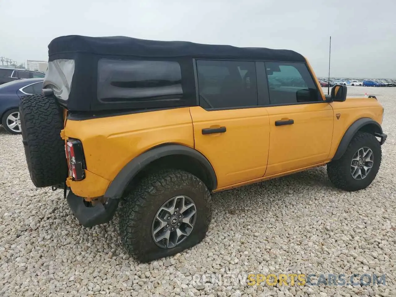 3 Photograph of a damaged car 1FMEE5DP6NLB66262 FORD BRONCO 2022