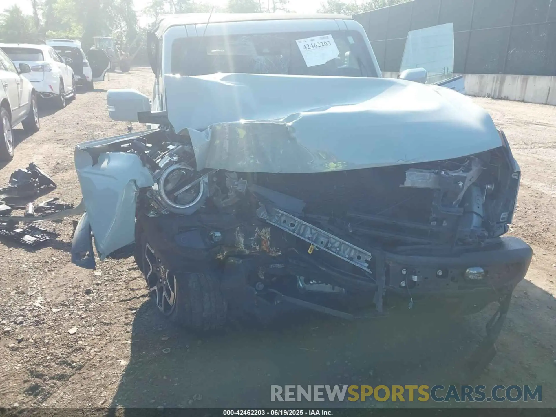 6 Photograph of a damaged car 1FMEE5DP7NLA78997 FORD BRONCO 2022