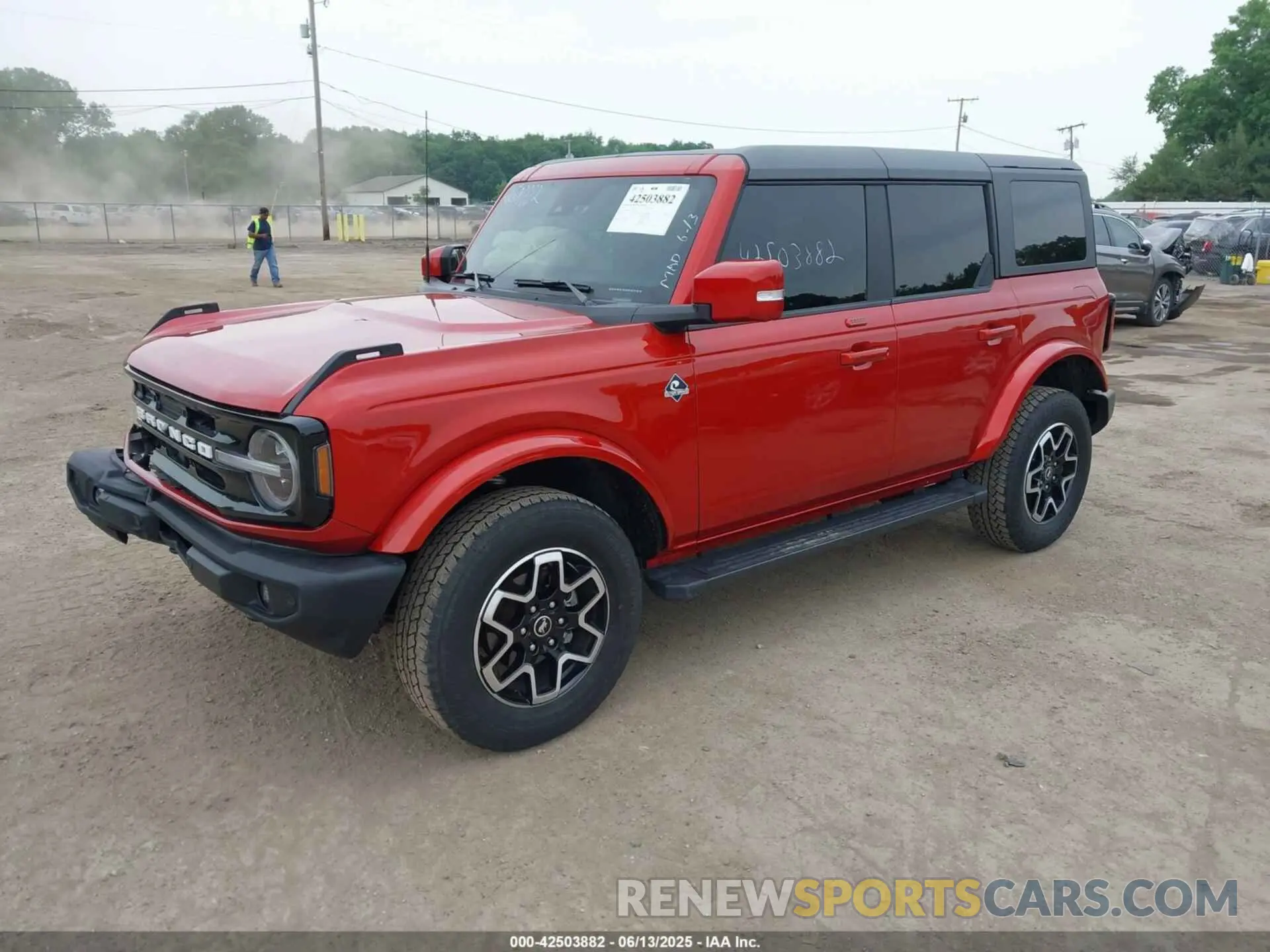 2 Photograph of a damaged car 1FMEE5DP7NLB42889 FORD BRONCO 2022