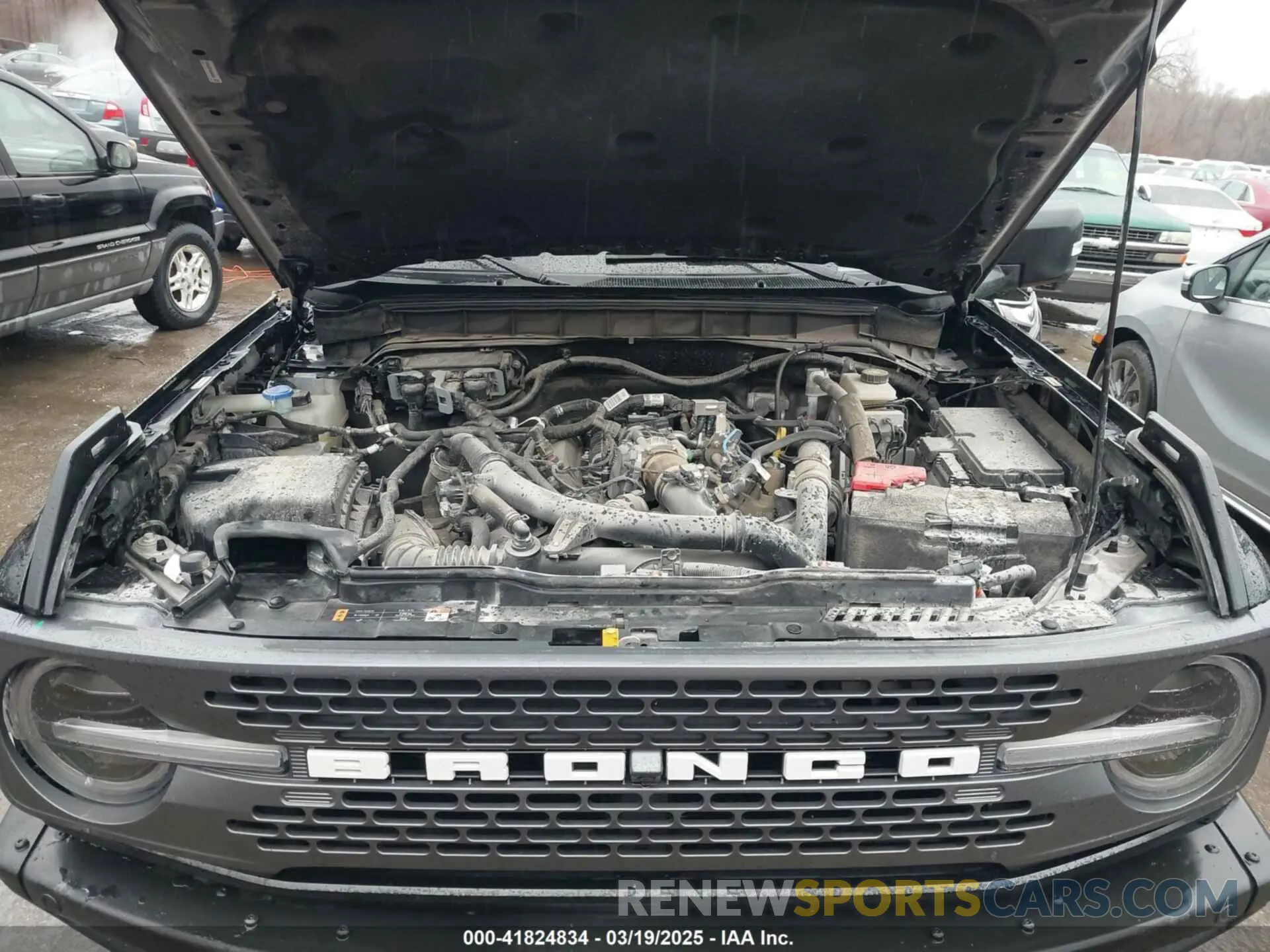 10 Photograph of a damaged car 1FMEE5DP7NLB44920 FORD BRONCO 2022