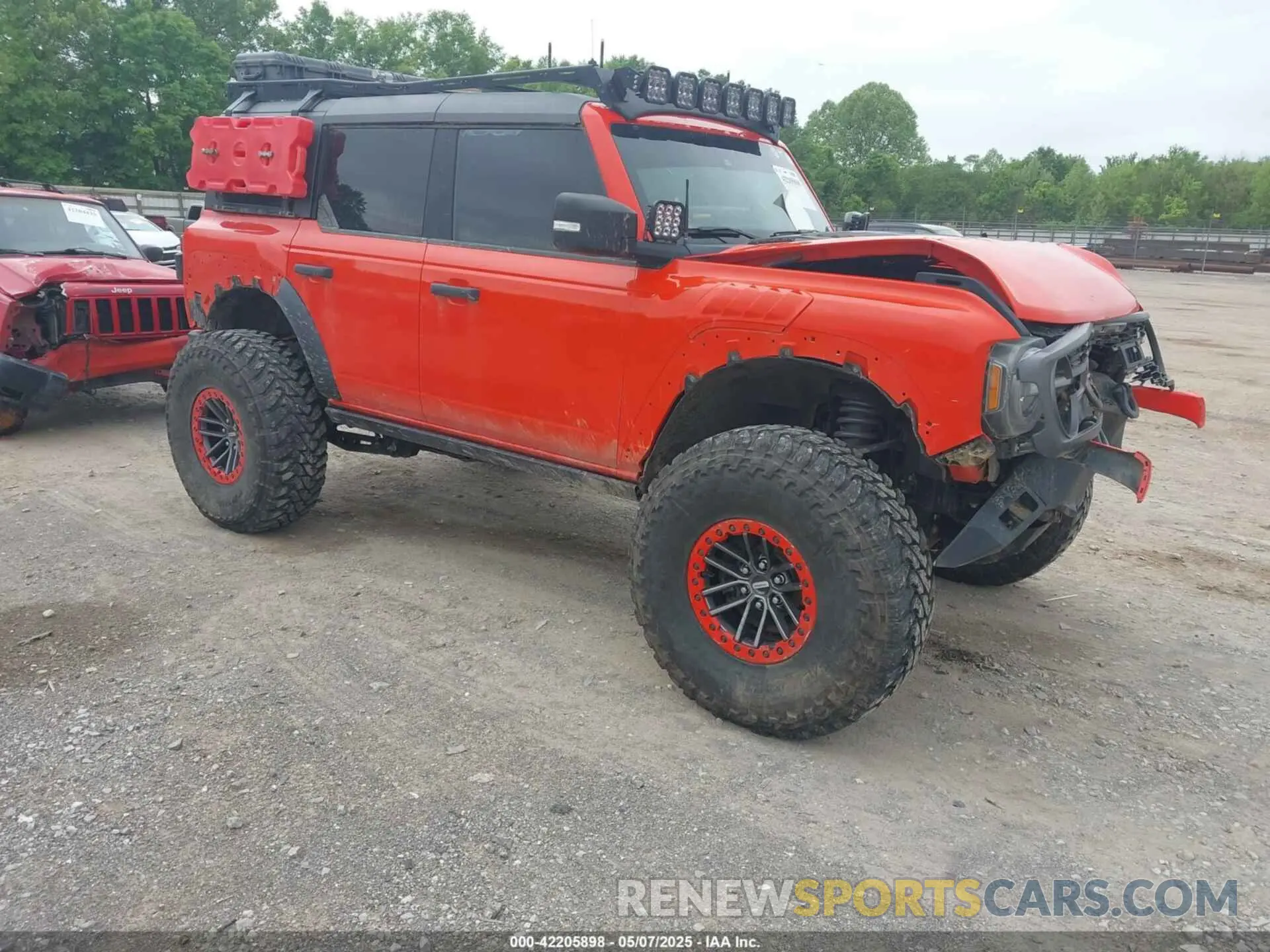 1 Photograph of a damaged car 1FMEE5JR1NLA52465 FORD BRONCO 2022