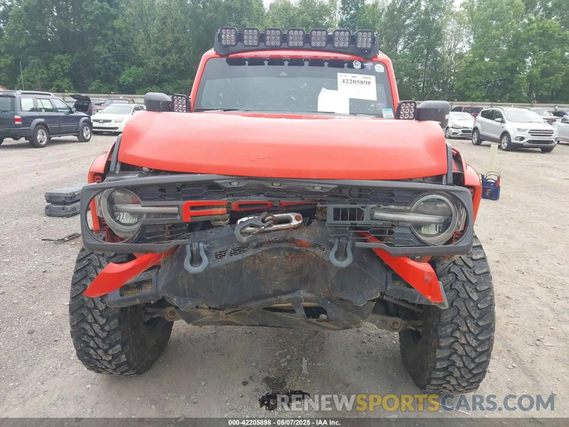 6 Photograph of a damaged car 1FMEE5JR1NLA52465 FORD BRONCO 2022