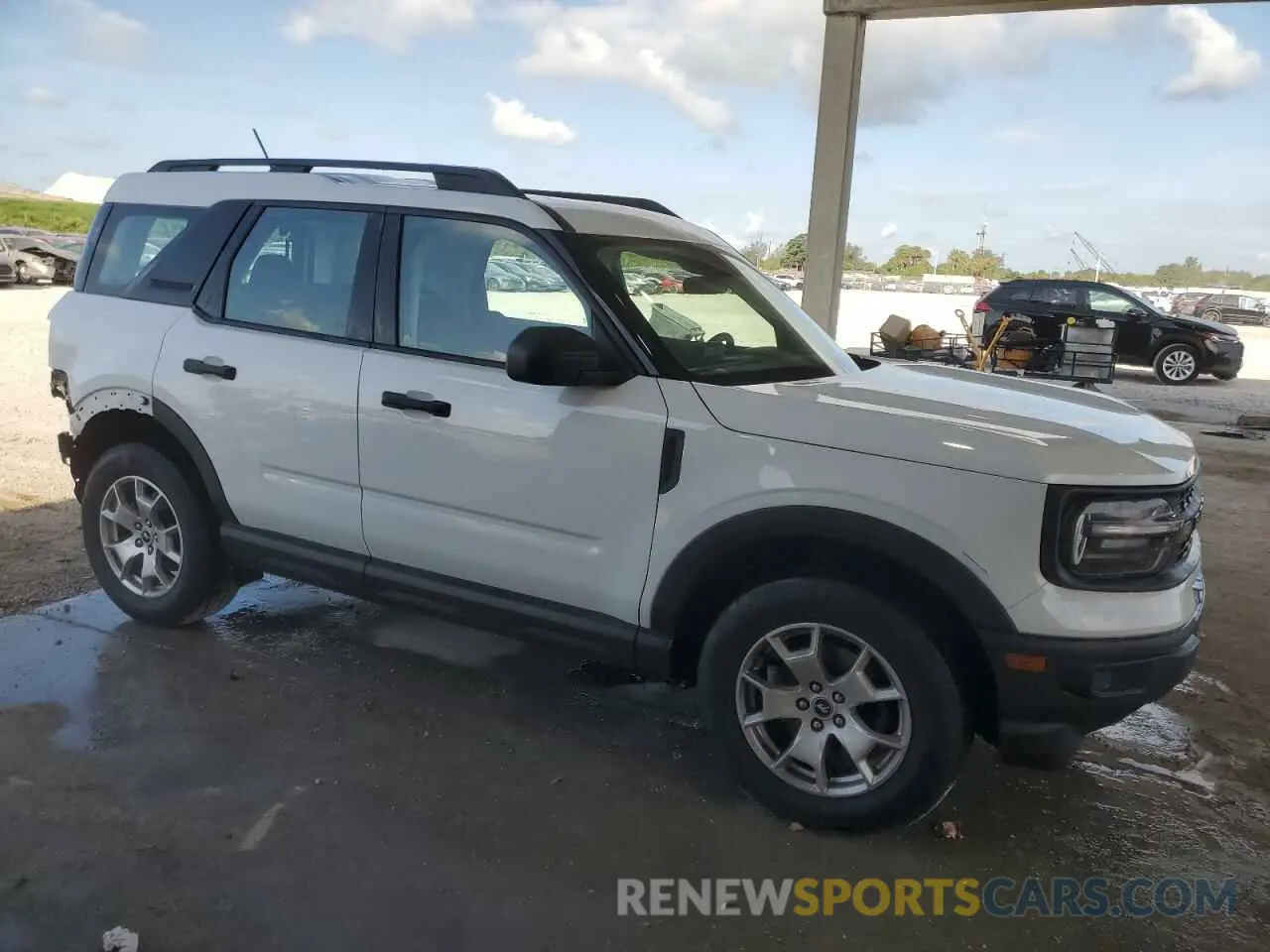 4 Photograph of a damaged car 3FMCR9A65NRD33551 FORD BRONCO 2022
