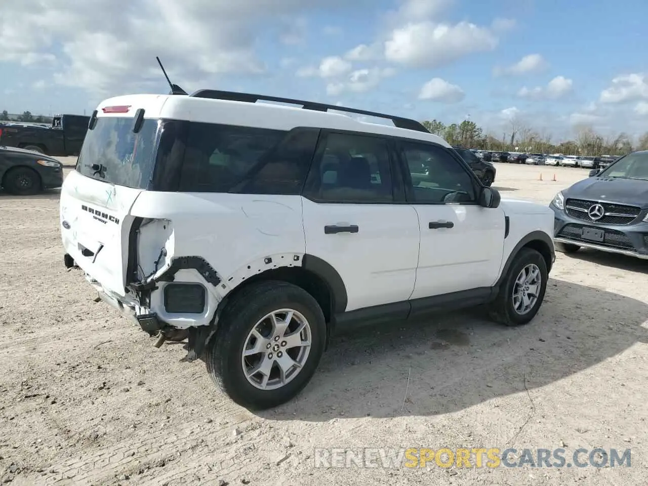 3 Photograph of a damaged car 3FMCR9A67NRD12913 FORD BRONCO 2022