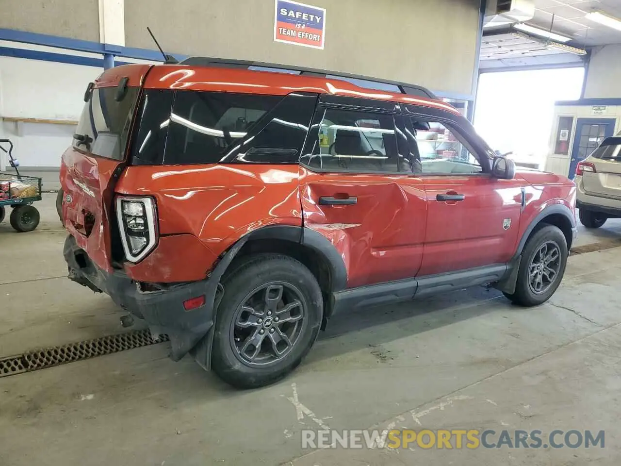 3 Photograph of a damaged car 3FMCR9B61NRD66187 FORD BRONCO 2022
