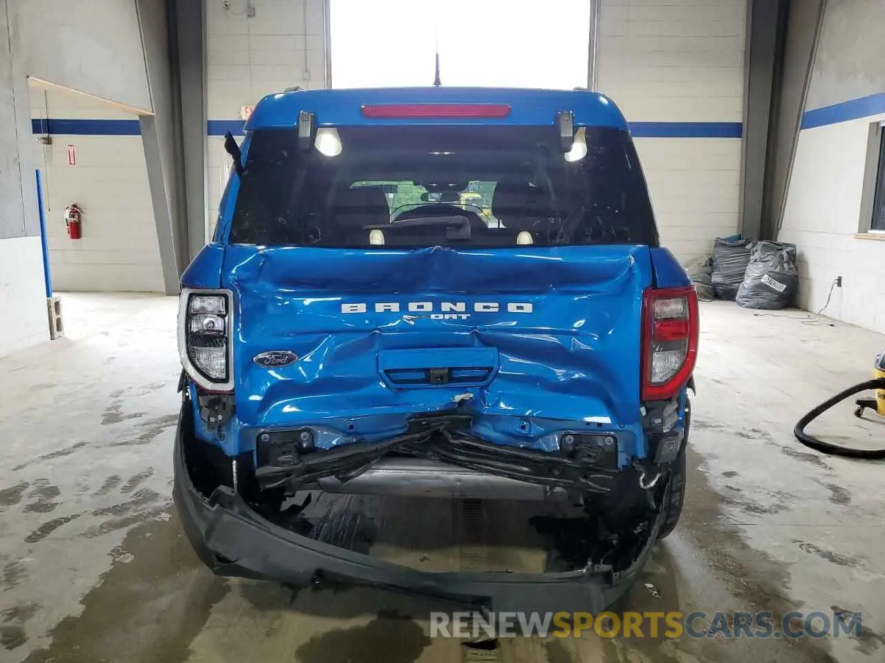 6 Photograph of a damaged car 3FMCR9B61NRE05425 FORD BRONCO 2022
