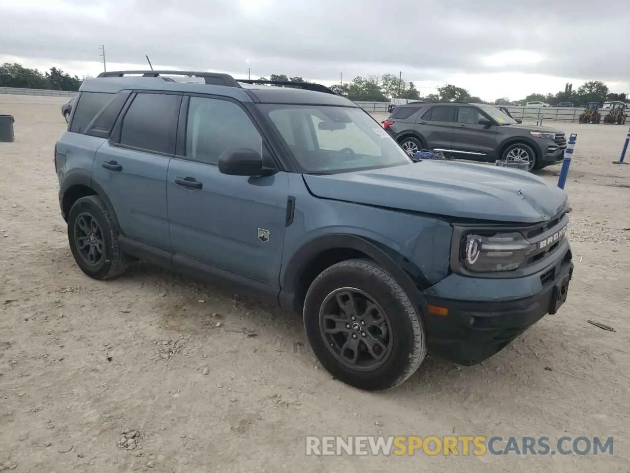 4 Photograph of a damaged car 3FMCR9B62NRD16351 FORD BRONCO 2022