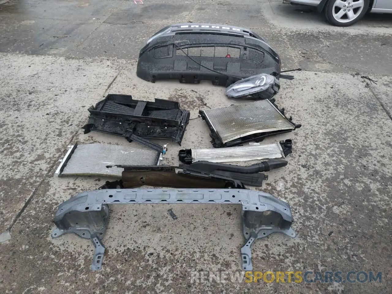 13 Photograph of a damaged car 3FMCR9B62NRD20724 FORD BRONCO 2022