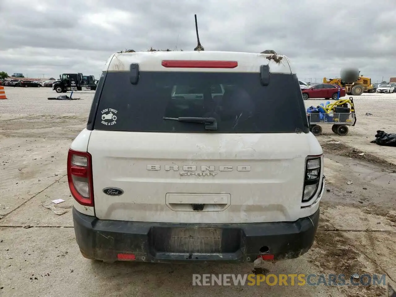 6 Photograph of a damaged car 3FMCR9B63NRE05300 FORD BRONCO 2022