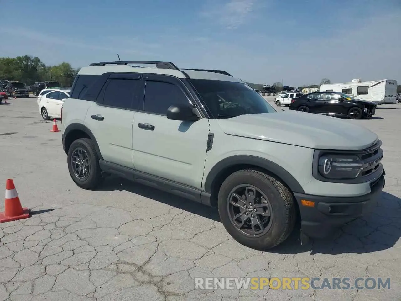 4 Photograph of a damaged car 3FMCR9B64NRE04995 FORD BRONCO 2022