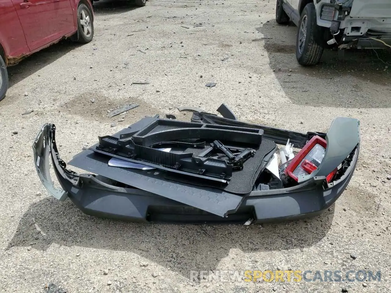 13 Photograph of a damaged car 3FMCR9B68NRD26060 FORD BRONCO 2022