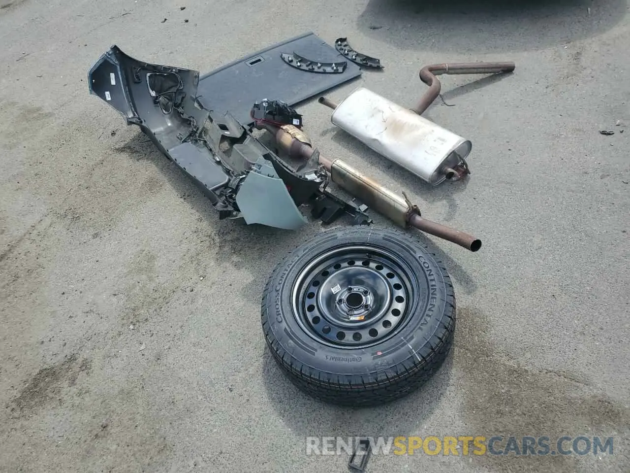 12 Photograph of a damaged car 3FMCR9B6XNRE19615 FORD BRONCO 2022