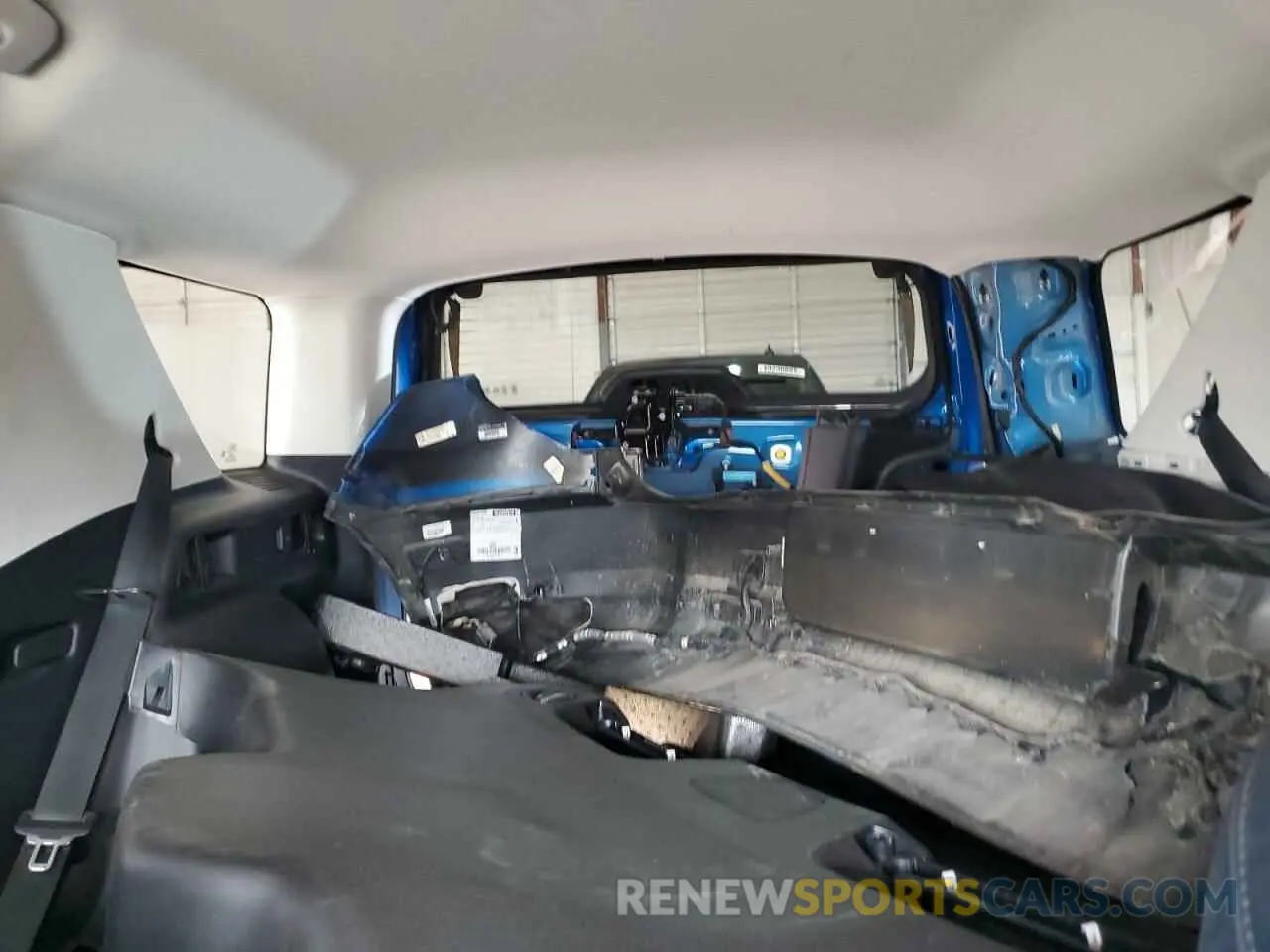 10 Photograph of a damaged car 3FMCR9C60NRD70228 FORD BRONCO 2022