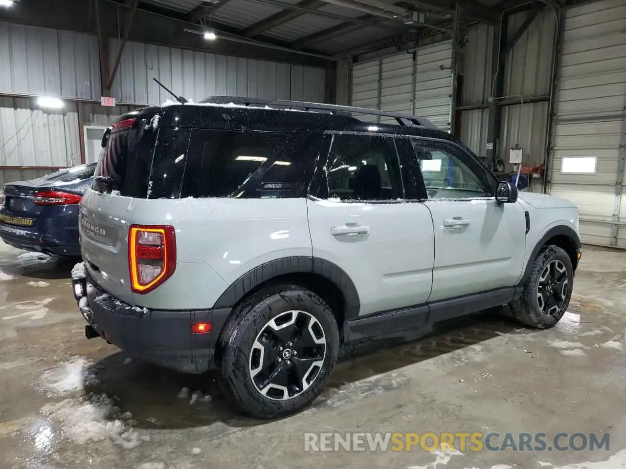 3 Photograph of a damaged car 3FMCR9C65NRD25964 FORD BRONCO 2022