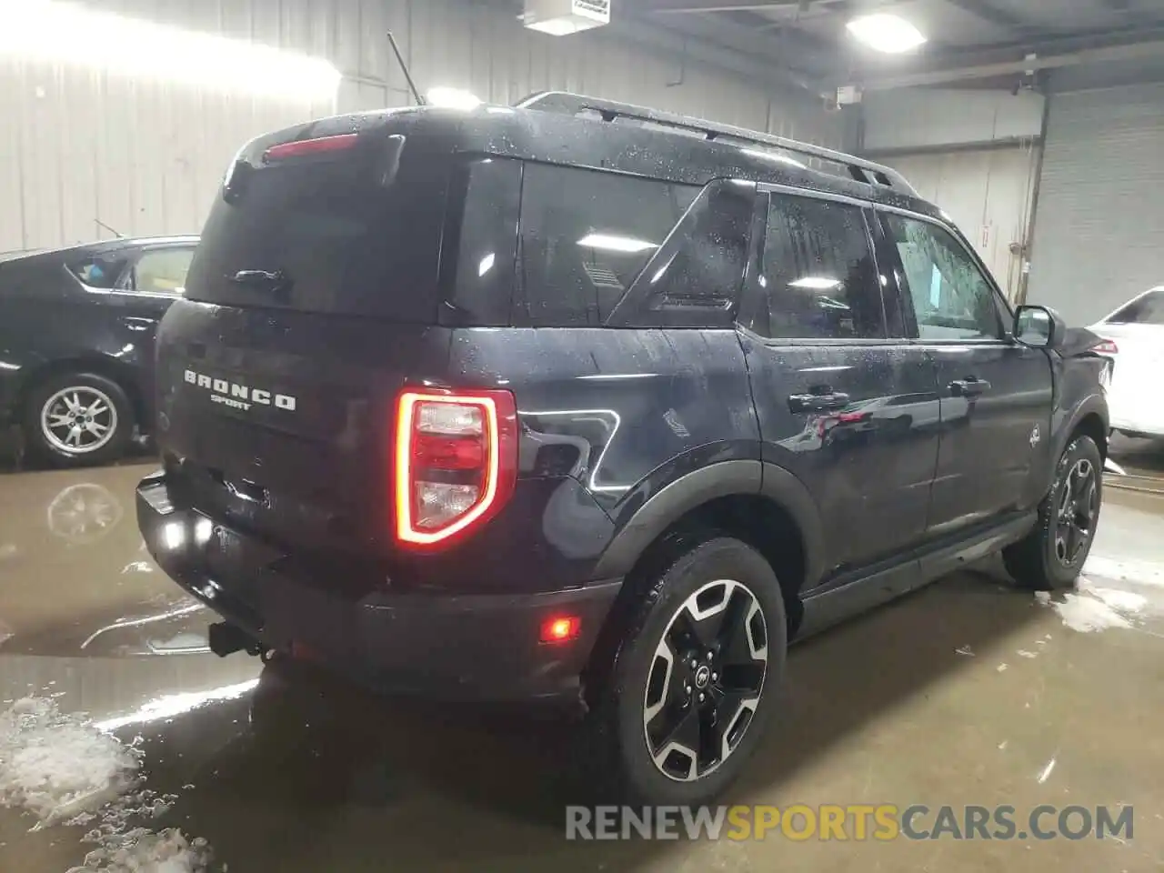 3 Photograph of a damaged car 3FMCR9C66NRD94064 FORD BRONCO 2022