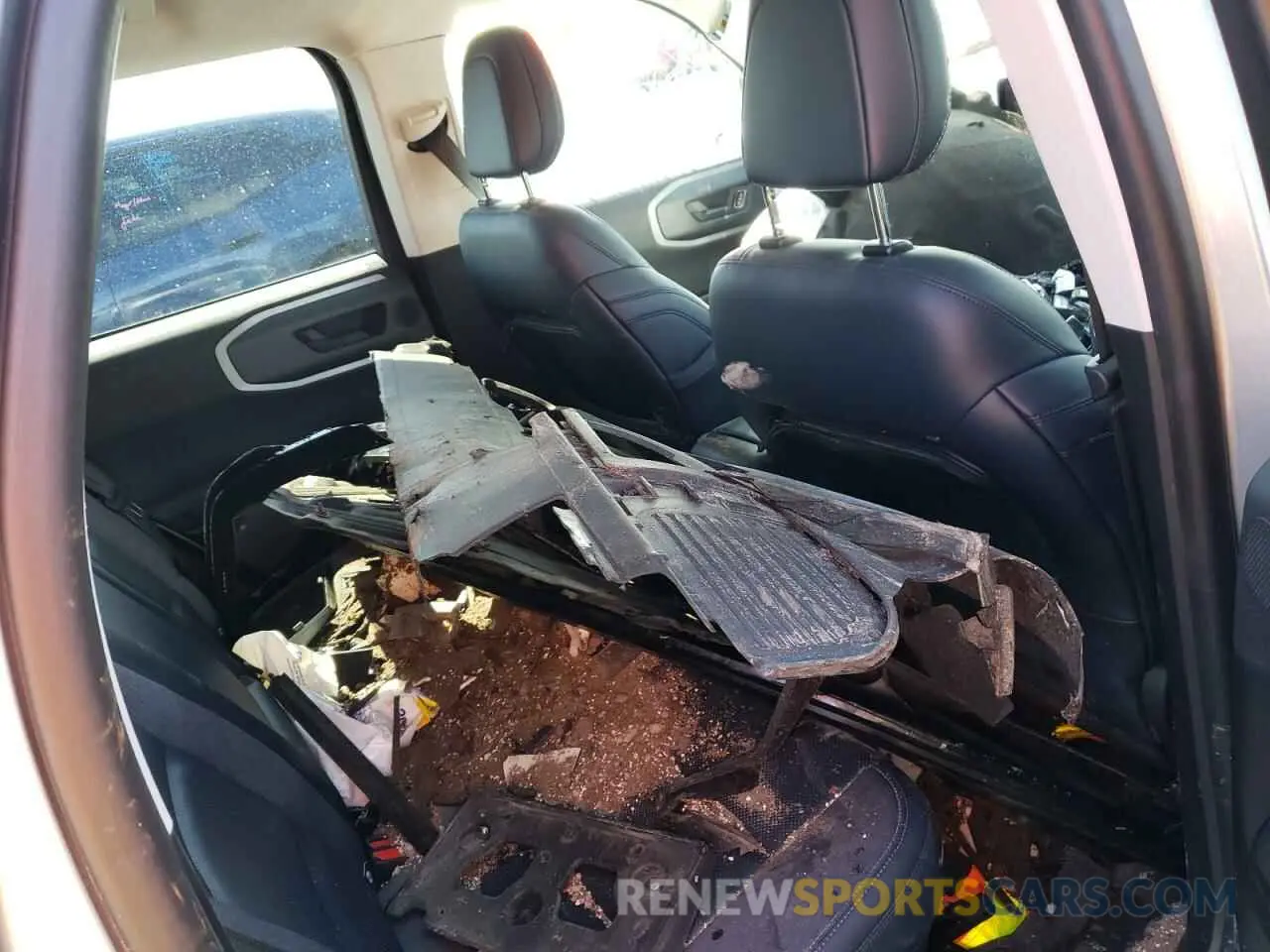 13 Photograph of a damaged car 3FMCR9C69NRD30942 FORD BRONCO 2022